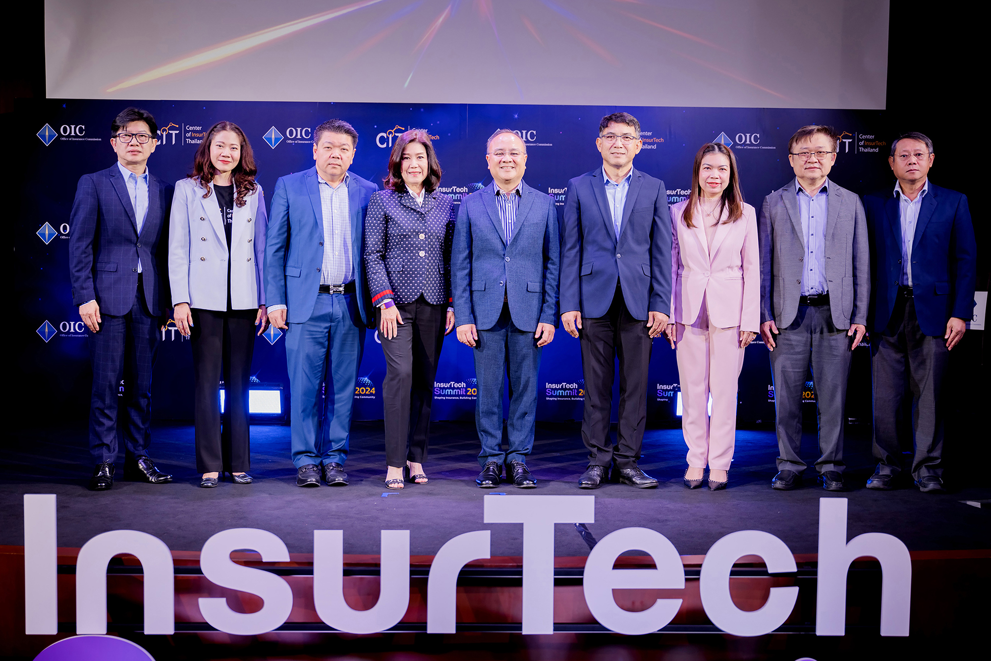 คปภ. โดยศูนย์ CIT จัดงาน “InsurTech Summit 2024” • ปักหมุดหมาย..! ประเทศไทยเป็นศูนย์กลางองค์ความรู้เทคโนโลยีและนวัตกรรมด้านประกันภัยของภูมิภาคอาเซียน